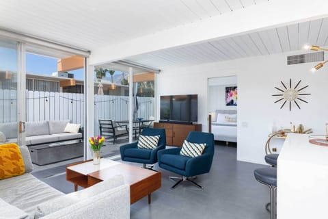 Palm Springs Vacation Rental | 1BR | 1BA | Step-Free Access | 550 Sq Ft