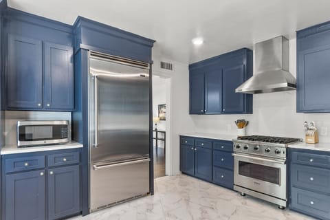 Kitchen with Viking Appliances