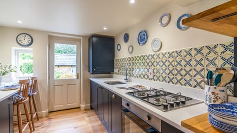 Kitchen, Vine Cottage, Bolthole Retreats
