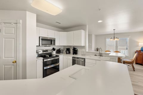 PC1424: Whispering Sound | Kitchen