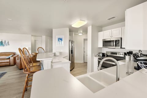 PC1424: Whispering Sound | Kitchen