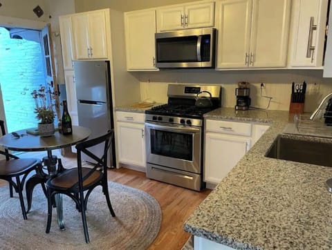 Complete new, state-of-the-art kitchen.