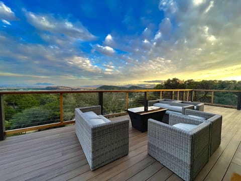 2nd Floor: Sunset sky view from the upper deck