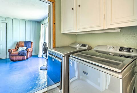 En-Suite Laundry Room | Washer/Dryer | Laundry Detergent
