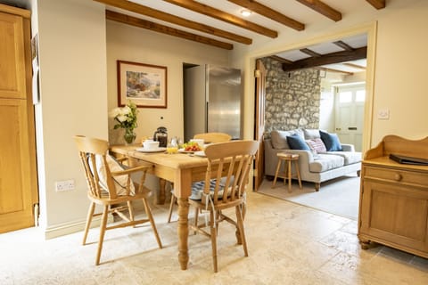 Welcome to Fairview, Ampleforth: Open-plan kitchen and dining area