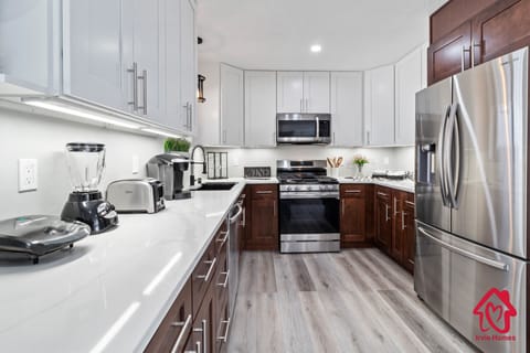 Fully stocked gourmet kitchen