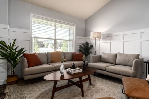 Lounge Area // Kick back & relax in our top floor living room