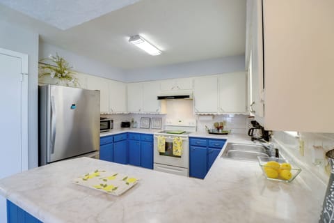 Kitchen | Drip Coffee Maker