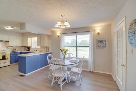 Dining Space | Dishware & Flatware