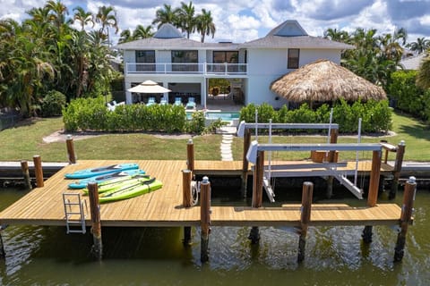 Kayaks and paddleboards with lots of dock space to tie up