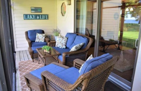 Comfy screened-in porch