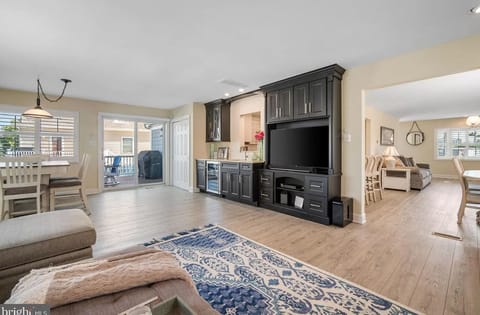 Gigantic first floor with two living rooms, and two eating areas.