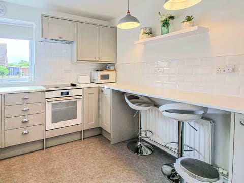 Kitchen/diner | The Hollies, Uphill, near Weston-Super-Mare
