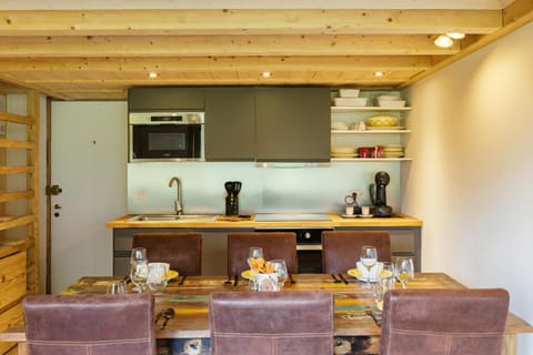 Fully equipped kitchen area