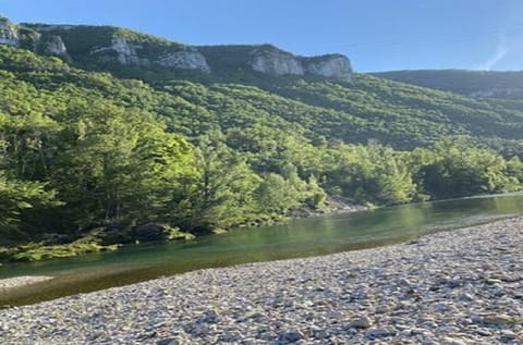 Le chalet des Lucioles Gorges du Tarn House in Auvergne-Rhône-Alpes