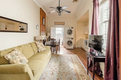 Living Room / Kitchen / Laundry