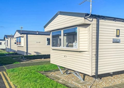 Merryfield and Sandfield, Chapel St Leonards