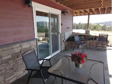 Private entry - key in lock box.