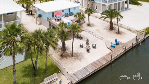 Welcome to The Islander, a TStays™ Island Living property.