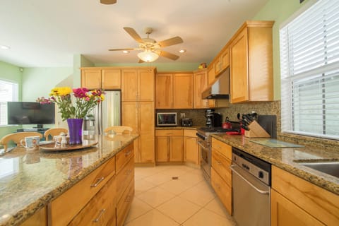 Living / Dining / Kitchen Area