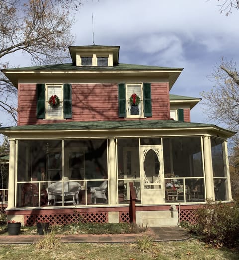Front of House Holiday Season