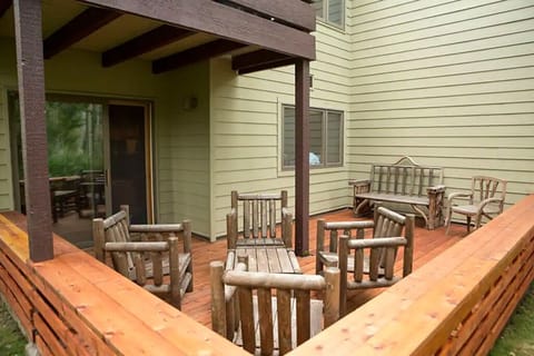 Deck rebuilt in 2017.