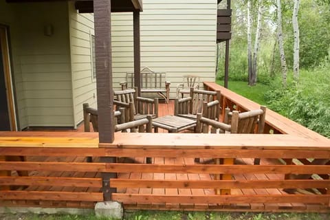 Deck rebuilt in 2017.