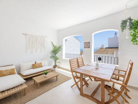 Table, Furniture, Plant, Building, Houseplant, Window, Chair, Wood, Couch, Shade