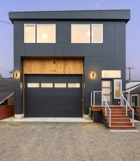 Welcome to Sandy Shore Rockaway Beach. We hope we get to host you at this lovely Oregon Coast rental. Please reach out with any questions.