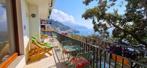 Terrace (FULLY PRIVATE)