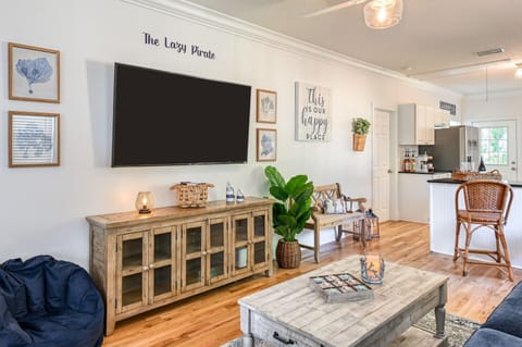 65 inch Roku smart TV with free netflix, Disney plus and Hulu