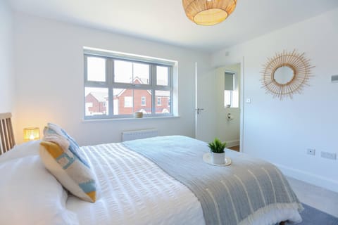 King sized master bedroom with ensuite walk in shower