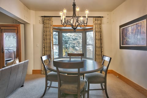 Chair, Furniture, Flooring, Hardwood, Indoors