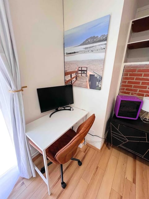 There is a working space with a second display available for use.