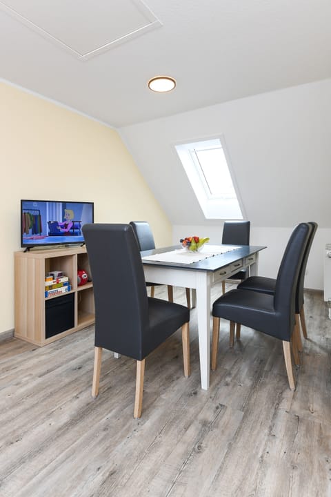 Ferienwohnung Groß - Ferienwohnungen im Haus Hasenweide Apartment in Wittmund