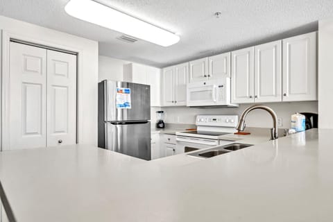 Kitchen with plenty of counter space