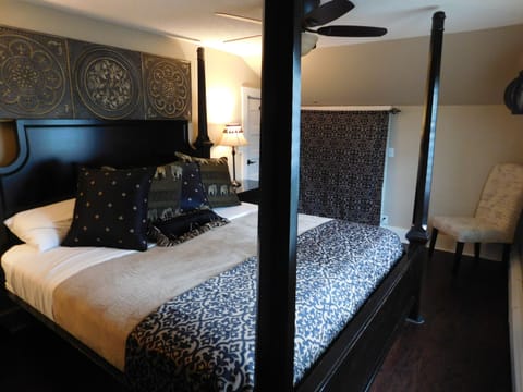 Main house
EASTER KING & twin cubby room
2nd floor 