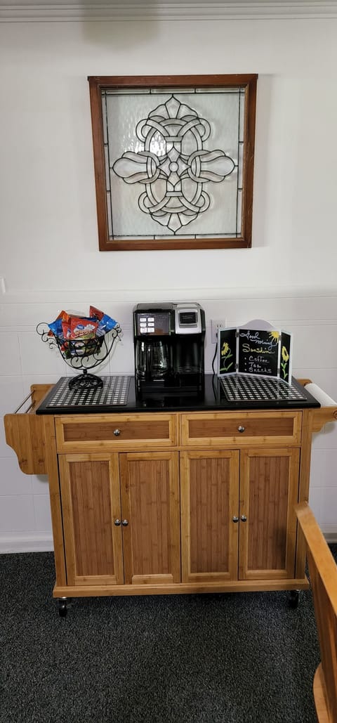 Coffee, Tea & Snacks