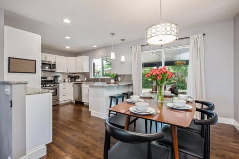 The dining area offers an inviting dining space for 6 with direct access to the fully equipped kitchen.