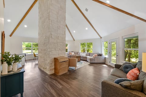 Living area from side entrance