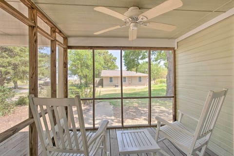 House Exterior | Screened Deck