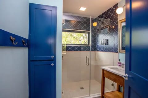 5f6b313f-7325-4b01-ad95-b3e2e6fa503e