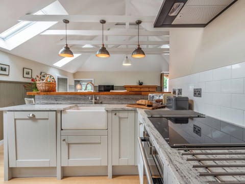 Kitchen | The Granary - Dunira Cottages, Dunira, near Comrie