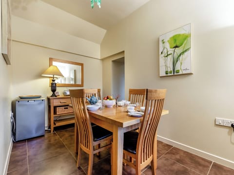 Dining room | Allt na Criche - Gaskbeg Farm, Laggan
