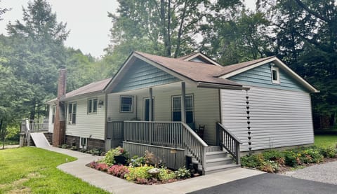 Welcome to Sugar Creek Place!