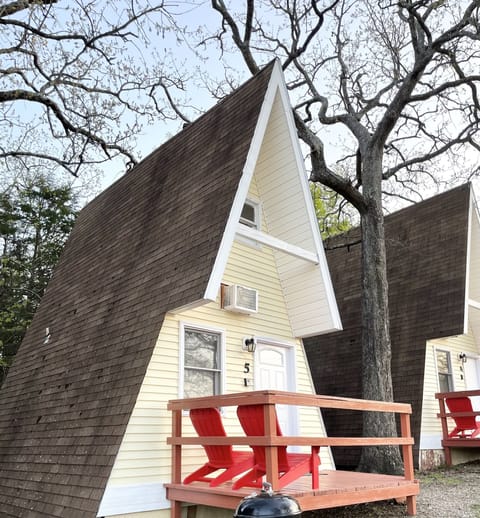 Welcome to Happy Valley Lodge! Cabin 5 is a private A-frame