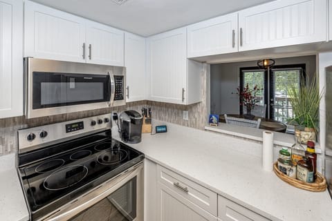 St. Augustine Beach Condo Granite Countertop