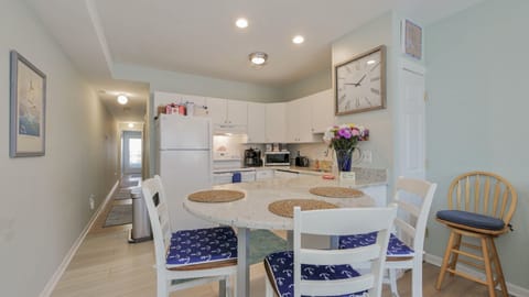 Freshly Renovated Eat In Kitchen with Granite Countertops