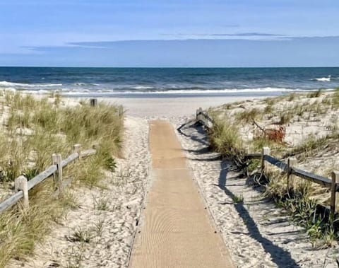 Beach Right Across the Street! Your
Choice of 2 Glorious Beaches 