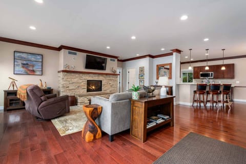 1st Floor Living Room